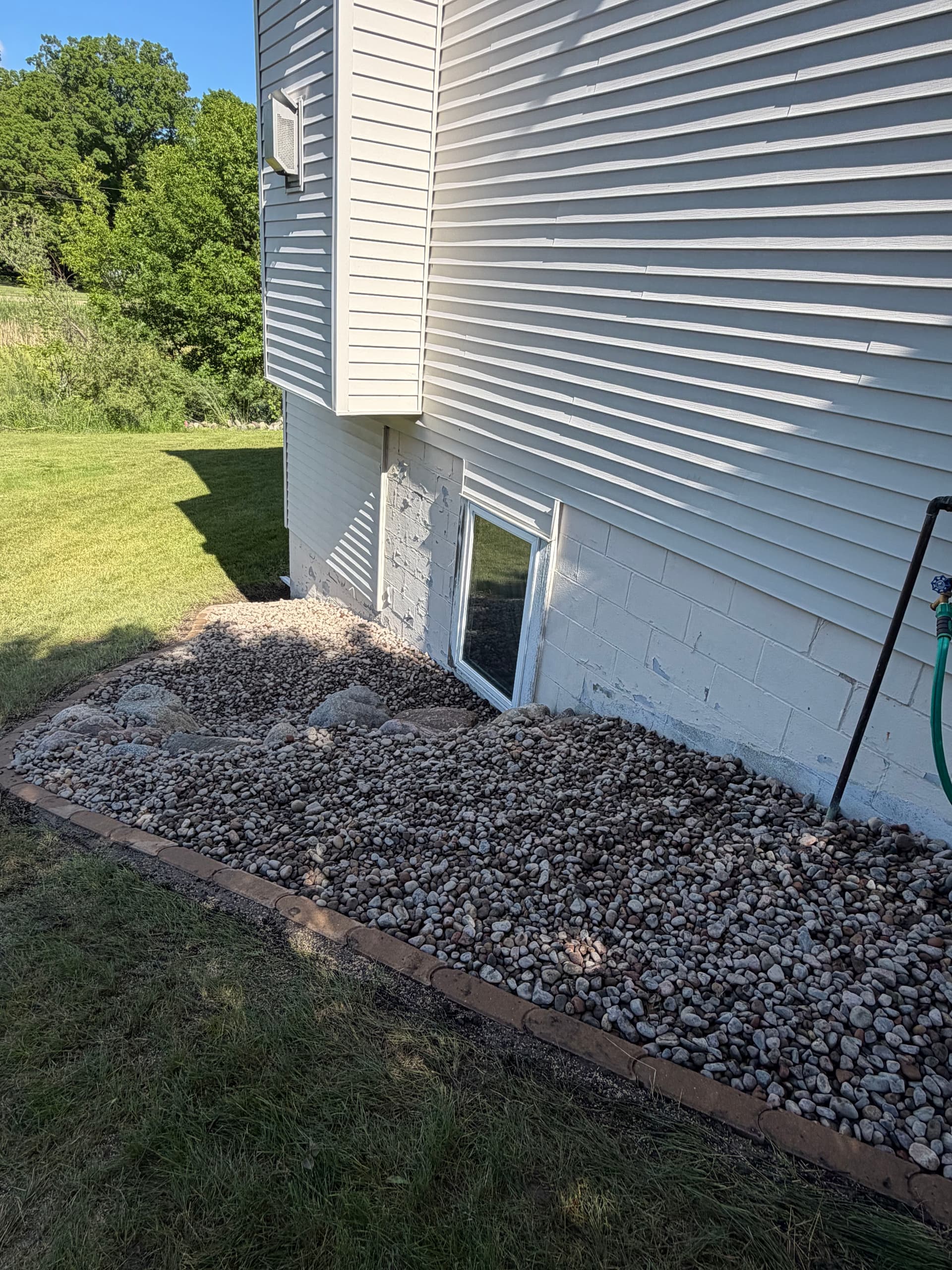 Overgrown Beds Cleaned Out and Rebuilt for Low-Maintenance Living image