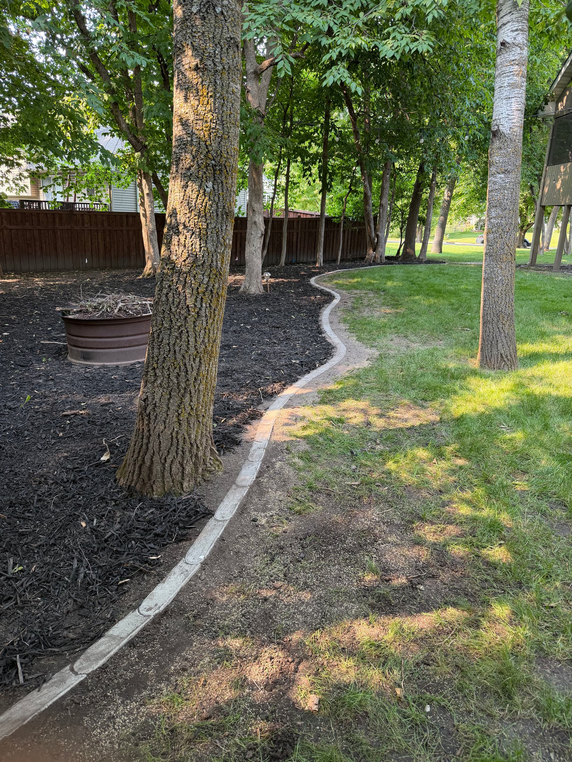 Gallery photos for 400+ Feet of Bullet Edging Gives This Minnesota Yard Sharp Defined Beds: Image #7