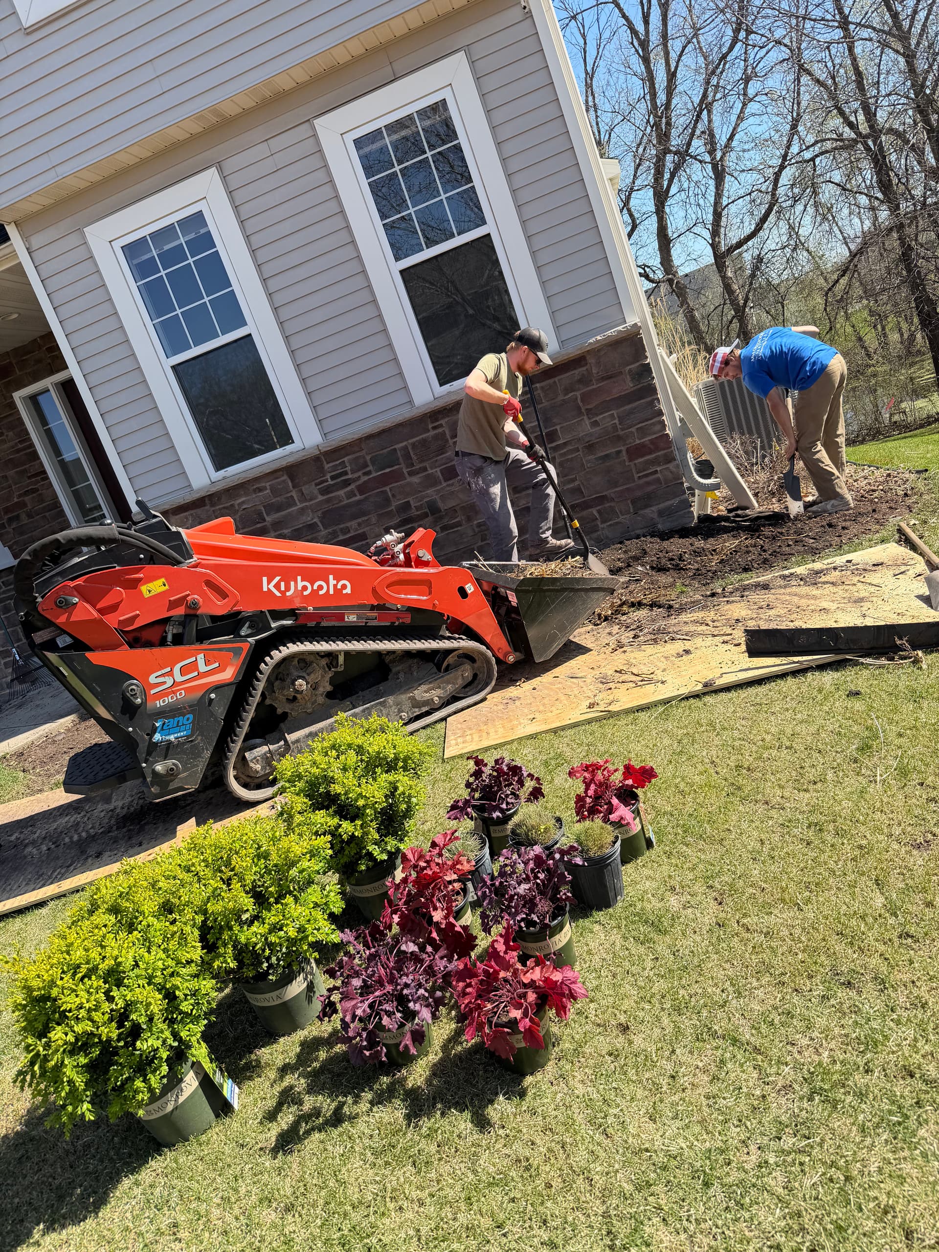 Gallery photos for Front Yard Landscape Overhaul with St. Cloud Granite in Wright County: Image #2
