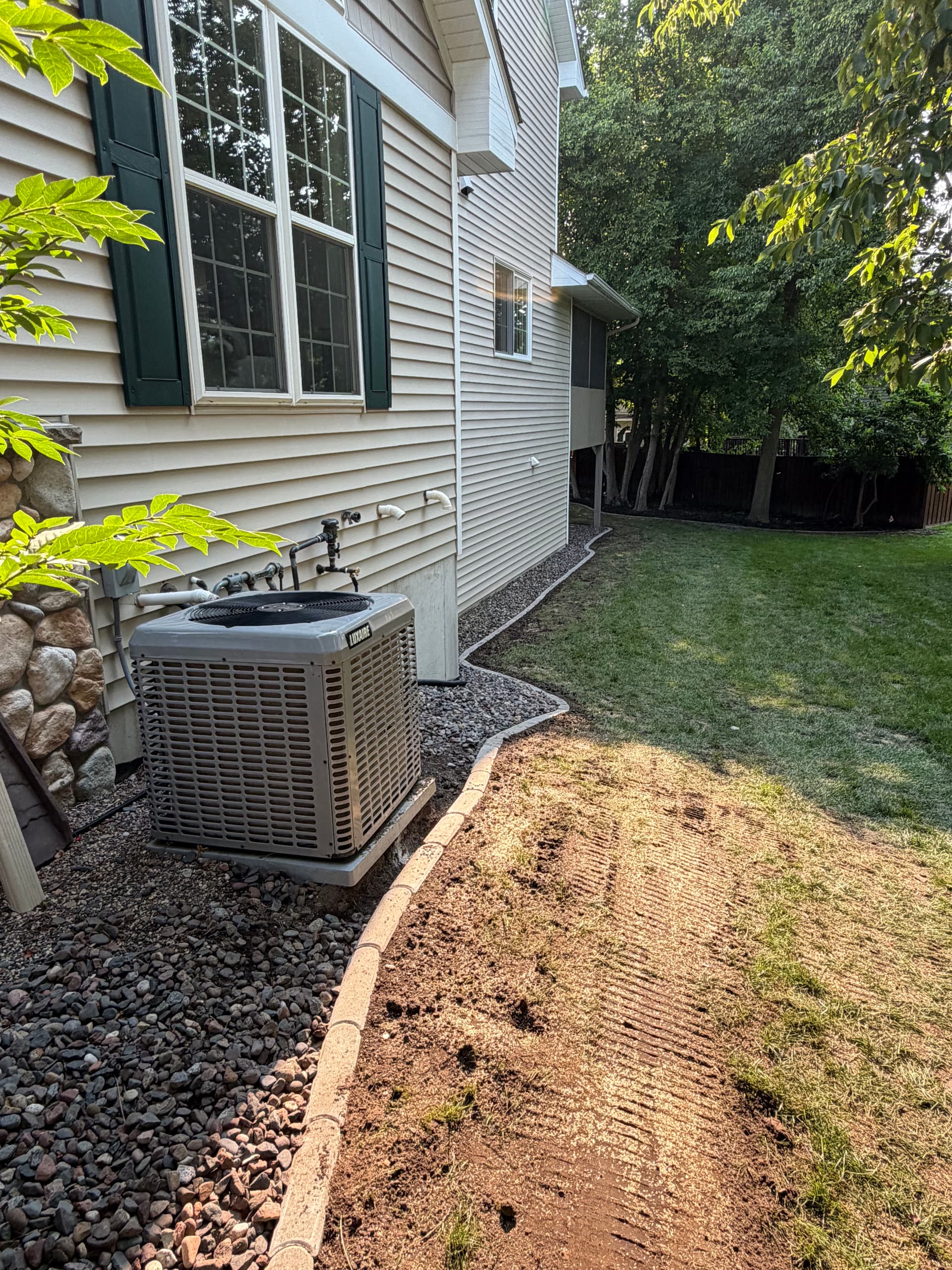 Gallery photos for 400+ Feet of Bullet Edging Gives This Minnesota Yard Sharp Defined Beds: Image #2