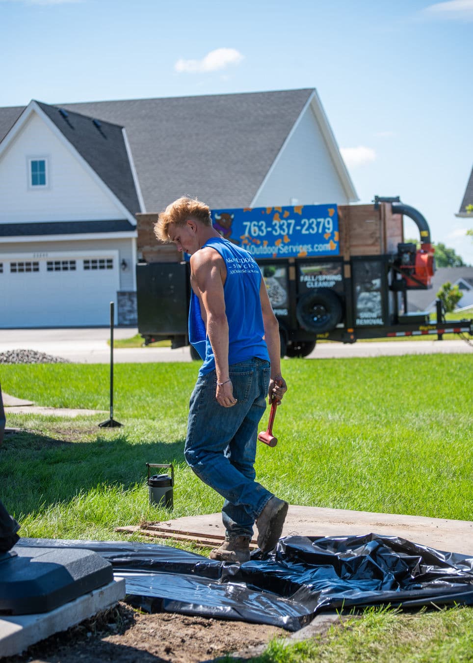 Gallery photos for Rock Bed Landscaping Install With Weed Barrier and Clean Edging: Image #6