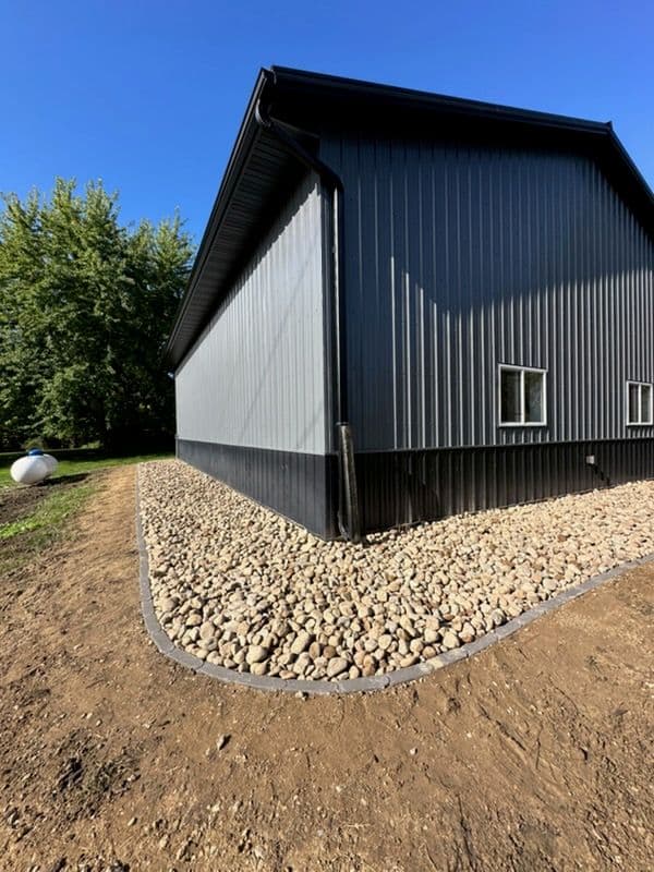 Gallery photos for Seamless Stone Edging Around Commercial Building: Image #1