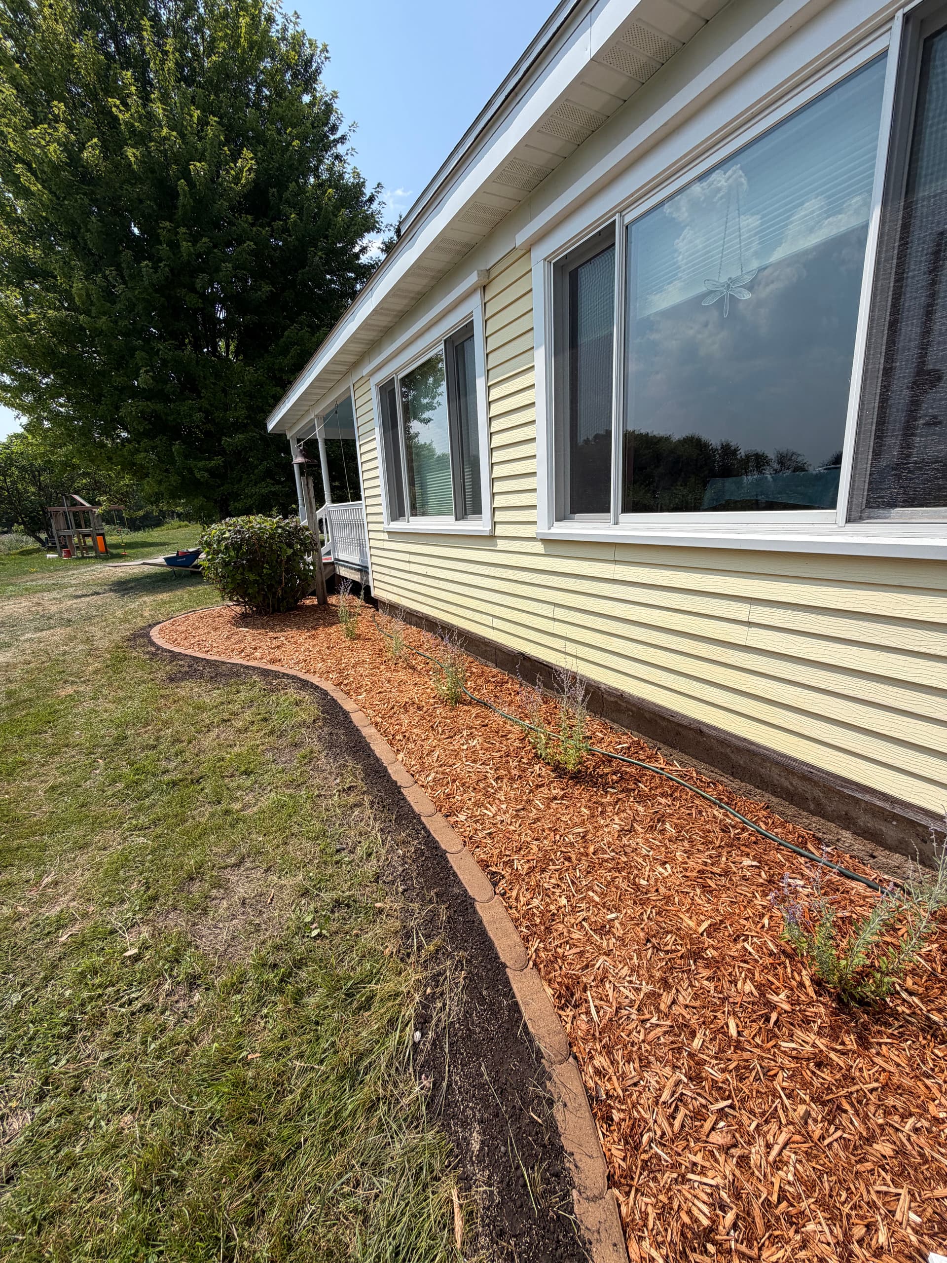 Gallery photos for Overgrown Landscape Cleaned Up and Completely Rebuilt: Image #2